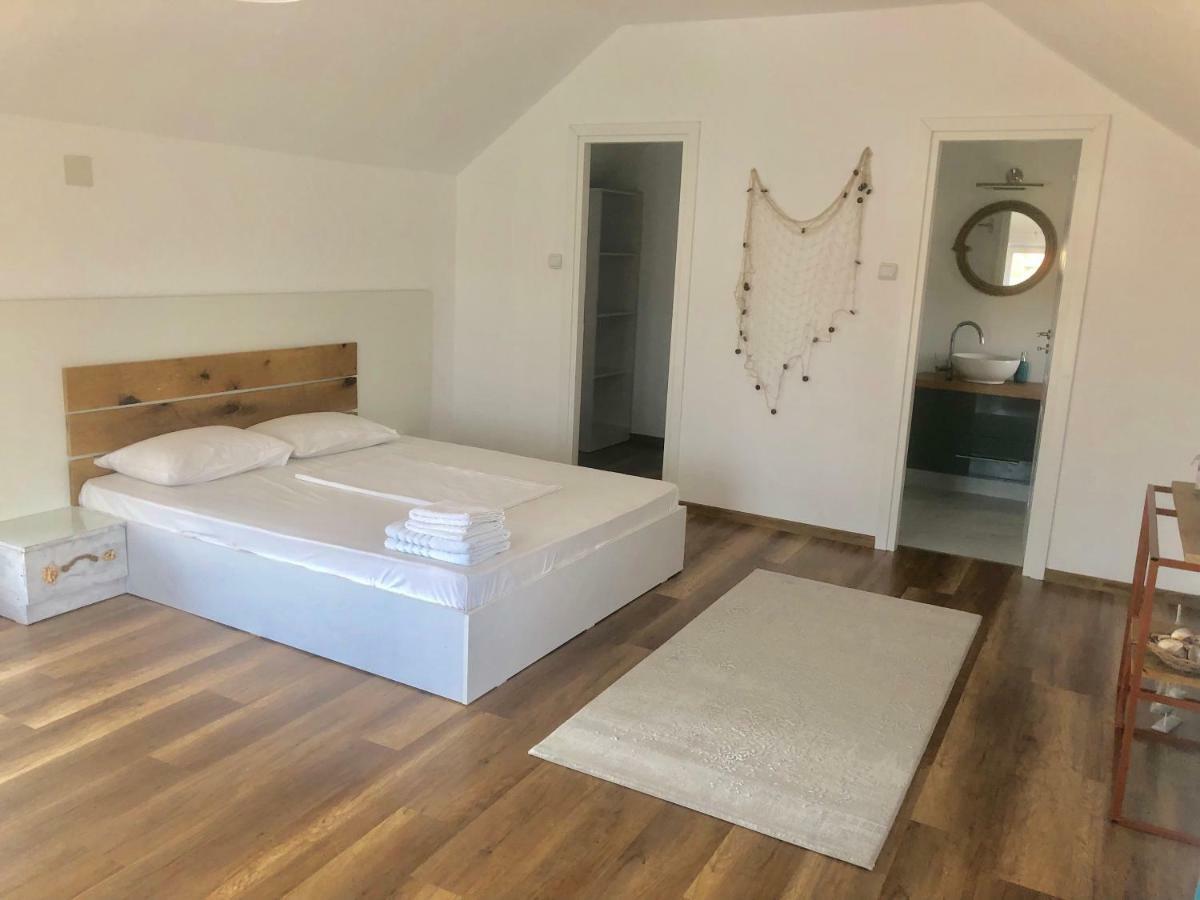 Casa Mediterana Două Mai Exteriör bild
