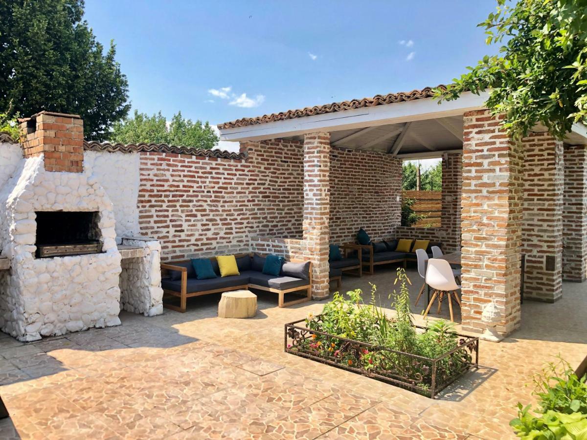 Casa Mediterana Două Mai Exteriör bild