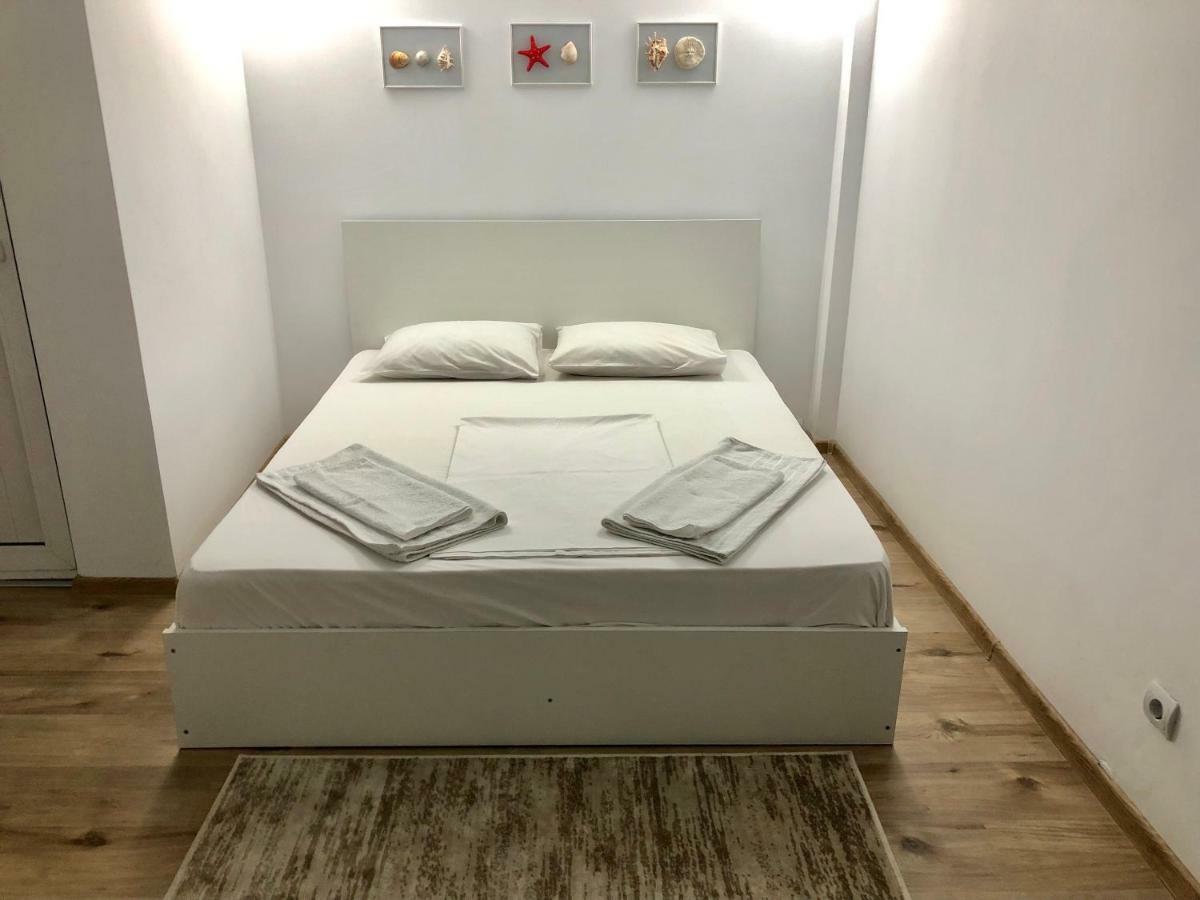 Casa Mediterana Două Mai Exteriör bild